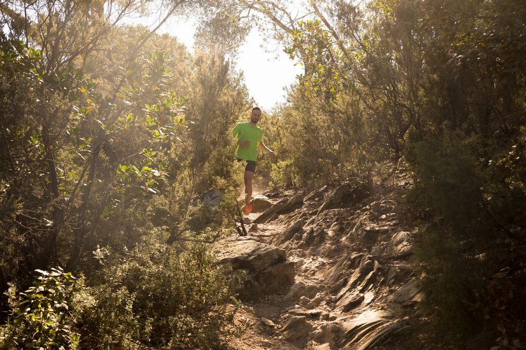 Mejorar la técnica de bajada en trail running