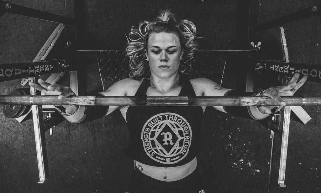 Ejercicios básicos que no deben faltar en tu rutina: Bench Press o Press Banca